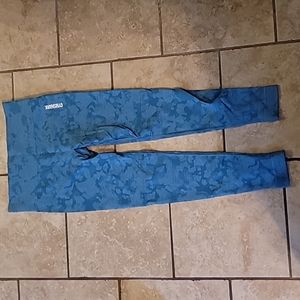Gymshark Adapt Blue Camo Leggings & Sports Bra Set